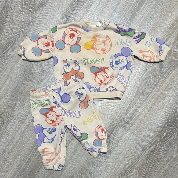 Colorful Mickey & Friends Print Matching Set - Picture 1 of 1